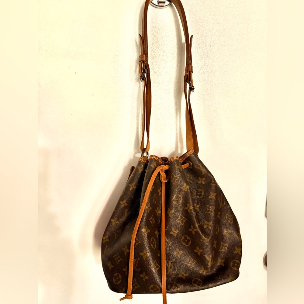 Louis Vuitton Brown and Tan Logo Monogram Handbag Crossbody/Shoulder Bag